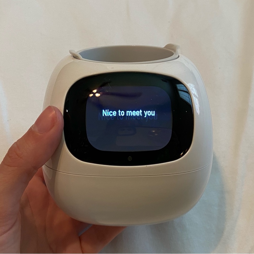NIB SMART PLANTER ROBOT PET - WHITE - Picture 7 of 17